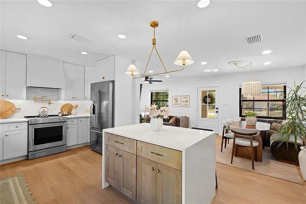Open concept kitchen remodeling in Tampa FL with custom cabinets